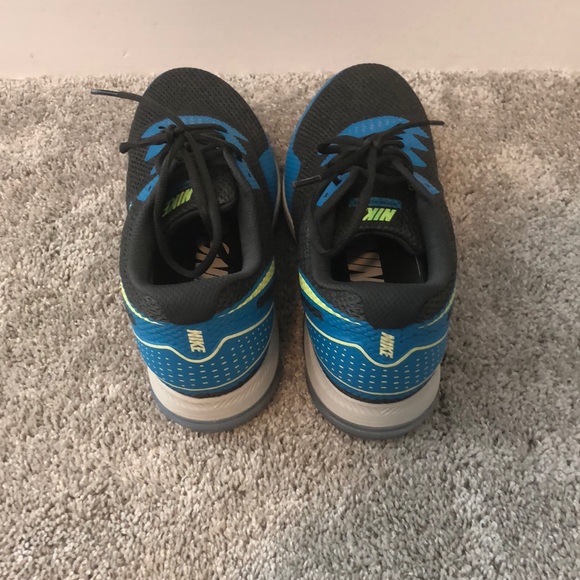 Nike Zoom Running Shoes - Picture 3 of 7